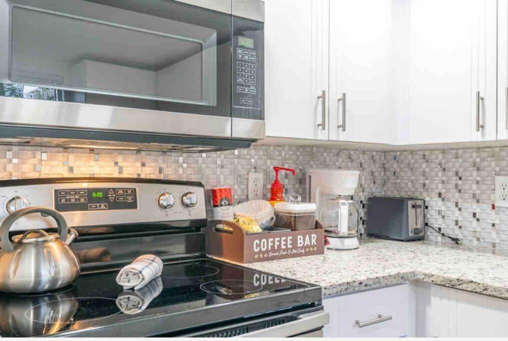 Lovely 2 Bedrooms, Steps Away From The Beach. Bradenton Beach Luaran gambar